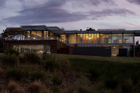 Mona Pavilions - Accommodation Yamba 2