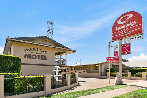 Econo Lodge Park Lane - Accommodation Yamba 0