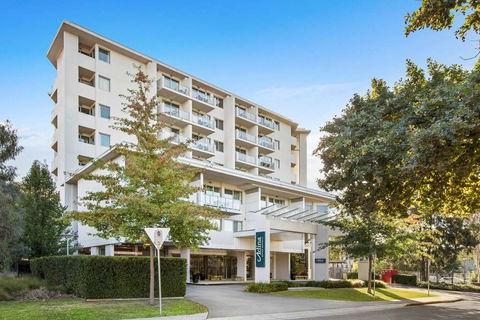 Adina Serviced Apts Canberra Dickson - Accommodation Yamba 2