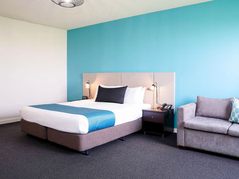 Mantra Melbourne Melton - Accommodation Yamba 2