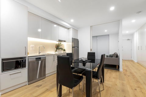 Astra Apartments Newcastle - Accommodation Yamba 2