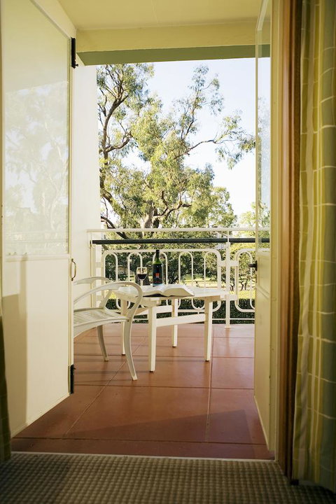 University House - ANU - Accommodation Yamba 16