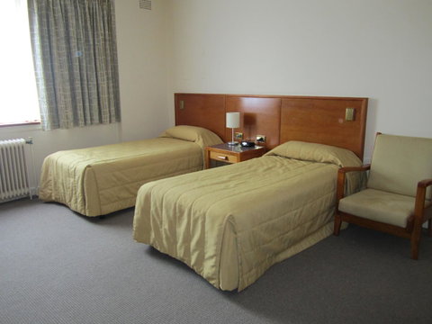 University House - ANU - Accommodation Yamba 29