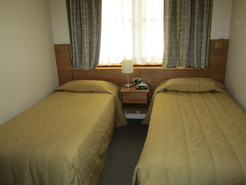 University House - ANU - Accommodation Yamba 40
