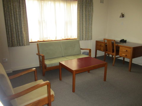 University House - ANU - Accommodation Yamba 38