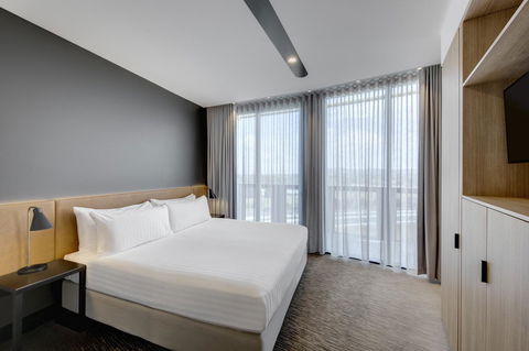 Vibe Hotel Canberra - Accommodation Yamba 42