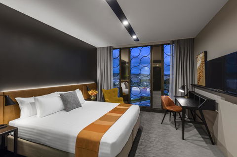Vibe Hotel Canberra - Accommodation Yamba 21