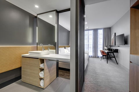 Vibe Hotel Canberra - Accommodation Yamba 39