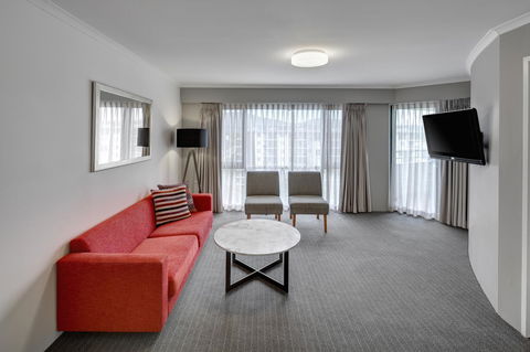 Adina Serviced Apartments Canberra James Court - Accommodation Yamba 5