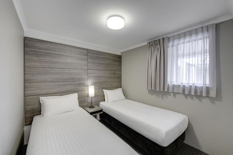 Adina Serviced Apartments Canberra James Court - Accommodation Yamba 10