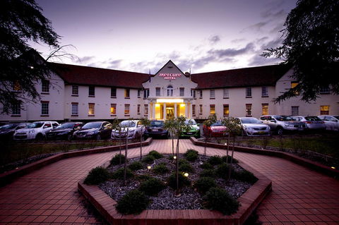 Mercure Canberra - Accommodation Yamba 23