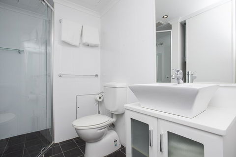 CityStyle Apartments - Accommodation Yamba 9