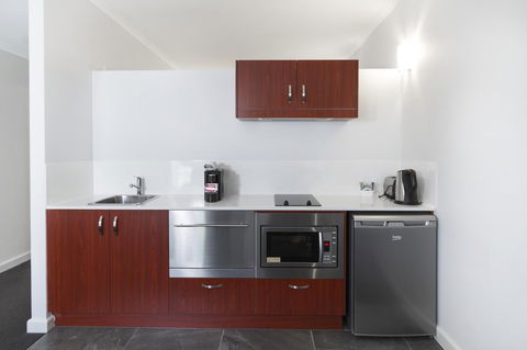 Abode Narrabundah - Accommodation Yamba 1
