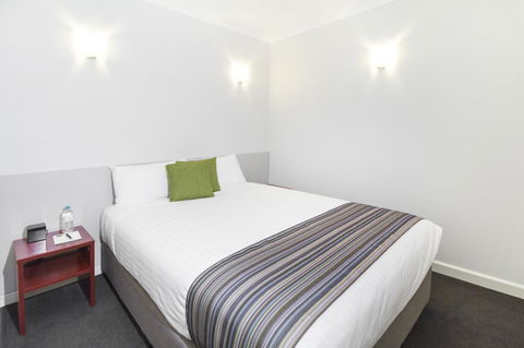 Abode Narrabundah - Accommodation Yamba 5