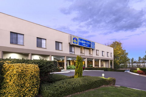 Garden City Hotel, Best Western Signature Collection - Accommodation Yamba 2