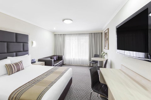 Garden City Hotel, Best Western Signature Collection - Accommodation Yamba 0