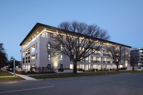 Knightsbridge Canberra - Accommodation Yamba 2