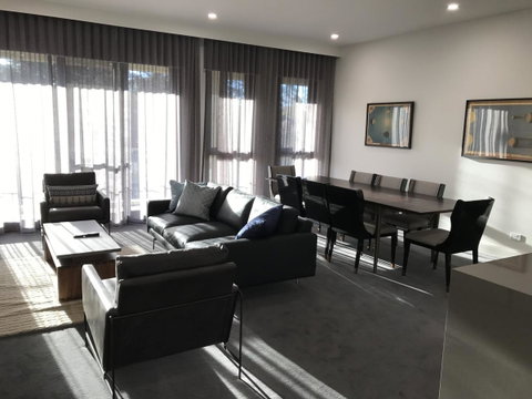 Knightsbridge Canberra - Accommodation Yamba 33