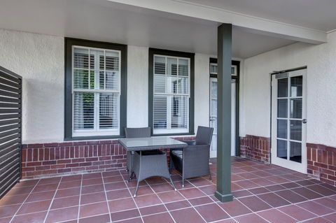 Hotel Kurrajong Canberra - Accommodation Yamba 8