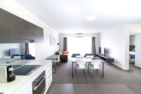 Abode Tuggeranong - Accommodation Yamba 2
