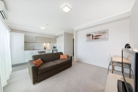 Abode Tuggeranong - Accommodation Yamba 4