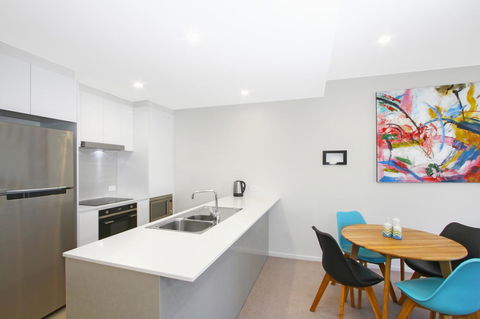 IQ Smart Apartments 704 Braddon ACT - Accommodation Yamba 3