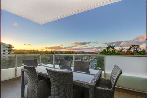 IQ Smart Apartments 704 Braddon ACT - Accommodation Yamba 7