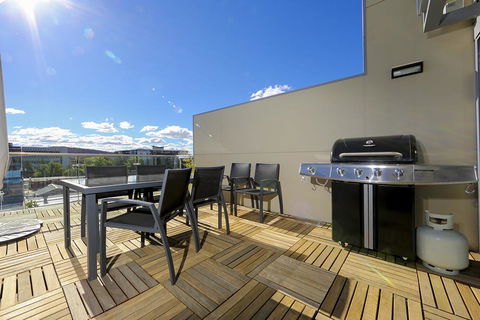 Mode 220 Braddon ACT - Accommodation Yamba 9