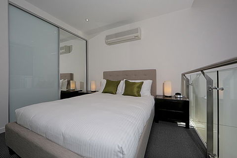 Mode 220 Braddon ACT - Accommodation Yamba 4