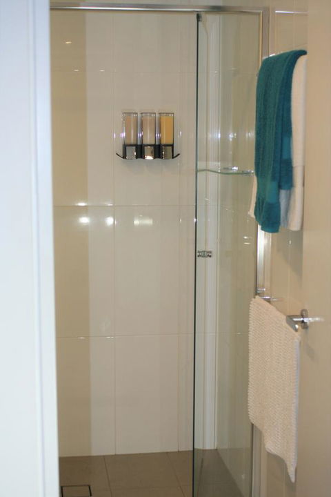 Modern Executive Apt@Barton*1BR*WiFi*Gym*Secure Parking*Canberra - Accommodation Yamba 15