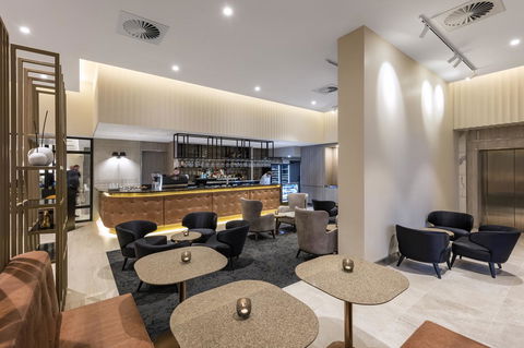 Deco Hotel Canberra - Accommodation Yamba 3