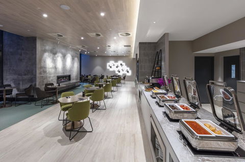 Deco Hotel Canberra - Accommodation Yamba 2