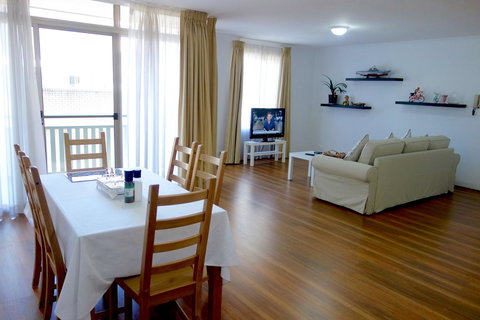 Kingston Comfy Apartment - Accommodation Yamba 4
