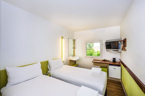 Ibis Budget Canberra - Accommodation Yamba 1