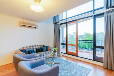 ALLARA CANBERRA - Accommodation Yamba 0