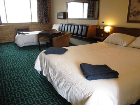 Canberra Lyneham Motor Inn - Accommodation Yamba 7