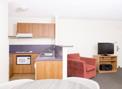 Mantra On Northbourne - Accommodation Yamba 9