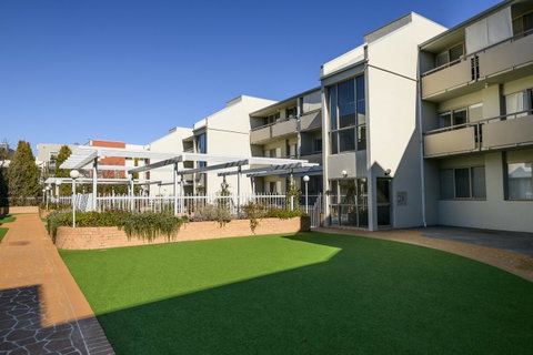 Accommodate Canberra - The Summit - Accommodation Yamba 3