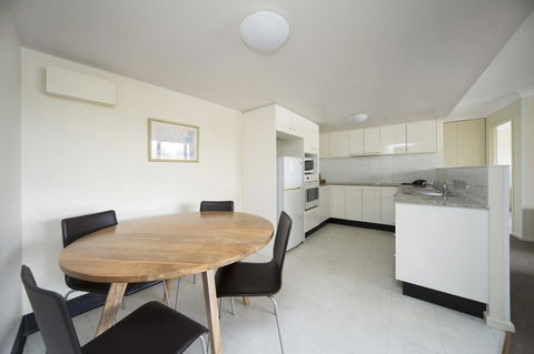 BreakFree Capital Tower Apartments - Accommodation Yamba 27