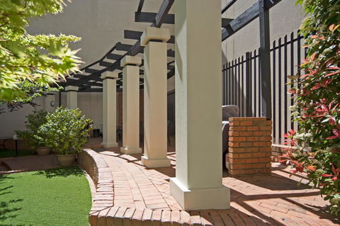 BreakFree Capital Tower Apartments - Accommodation Yamba 9