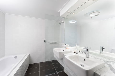 Rydges Canberra - Accommodation Yamba 36