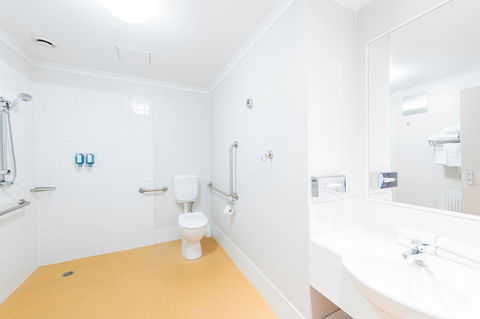 The Woden Hotel - Accommodation Yamba 6