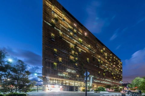 Canberra Luxury Apartment 3 - Accommodation Yamba 12