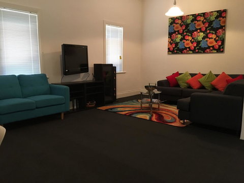 Cowan Street Bungalow - Accommodation Yamba 7