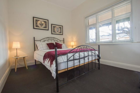 Cowan Street Bungalow - Accommodation Yamba 4
