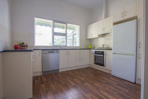 Cowan Street Bungalow - Accommodation Yamba 11