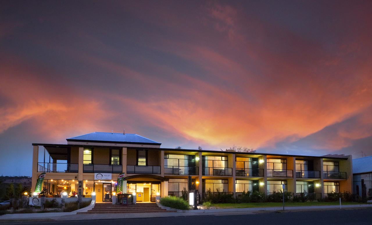 Antechamber Bay SA Accommodation Yamba