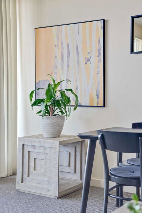 Port Adelaide Executive Waterfront Apartment - Accommodation Yamba 14