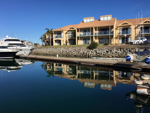 Marina Hotel - Accommodation Yamba 35