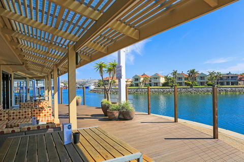 Marina Hotel - Accommodation Yamba 38